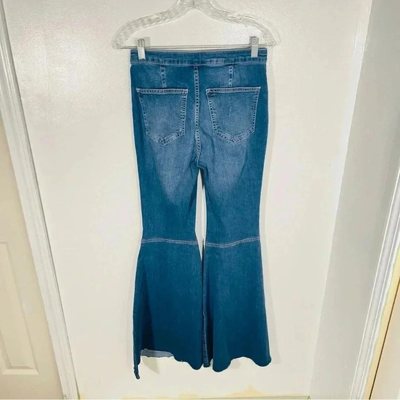 Free People Just Float On Flare Jeans Raw Hem Bohemian Festival Denim Retro - Picture 4 of 11